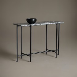 Useppe Mermer Dresuar