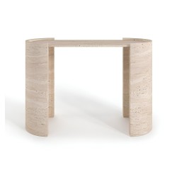 Tosca درج الترافرتين