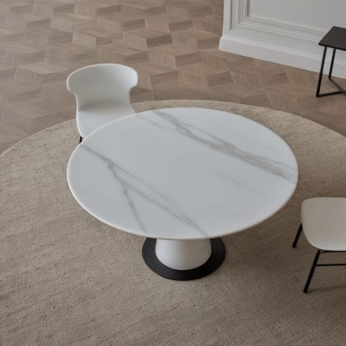 Yuno Porcelain Dining Table