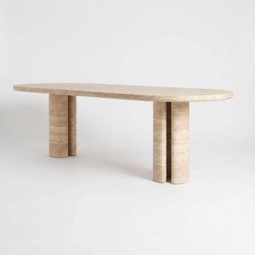 طاولة طعام من حجر الترافرتين